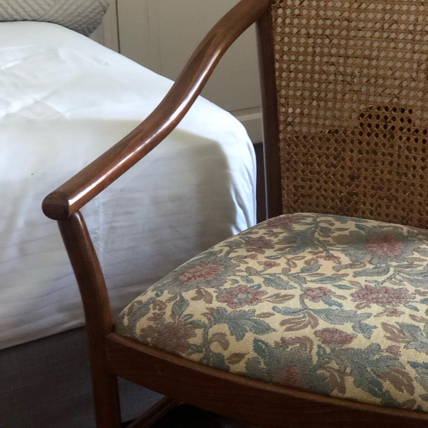 Details 🪑 🛌 

#hydrahotel #mirandahydra #deco #seeyousoon