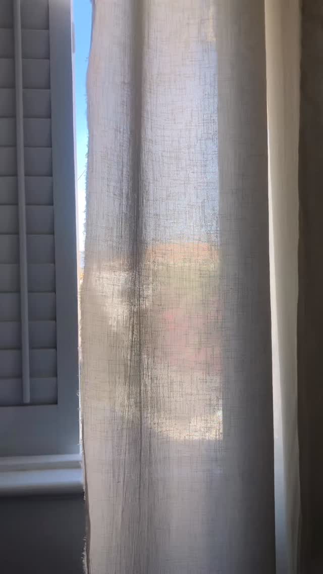 Let’s dream 💭 
Wishing you a wonderful month ! 

#windowview #april2026 #weareopen #mirandahydra