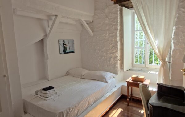 Παραδοσιακό Μονό Δωμάτιο